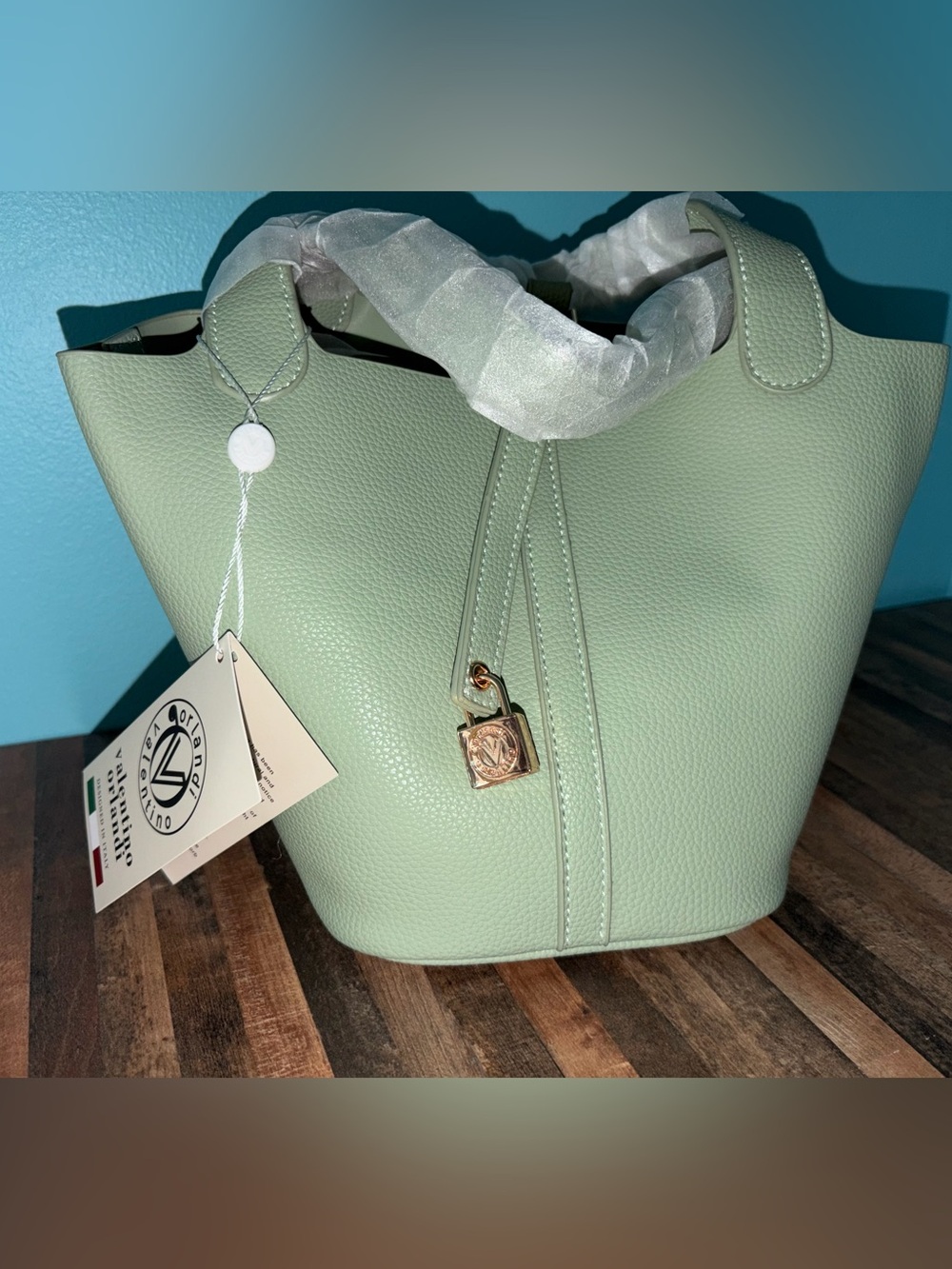 Valentino Orlandi Mint Green Milano Bucket Bag NWT! - Picture 4 of 7